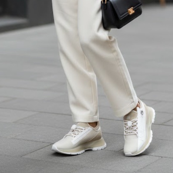 Givenchy Shoes - Givenchy Women’s Spectre Zip Sneaker 9.5 NWT